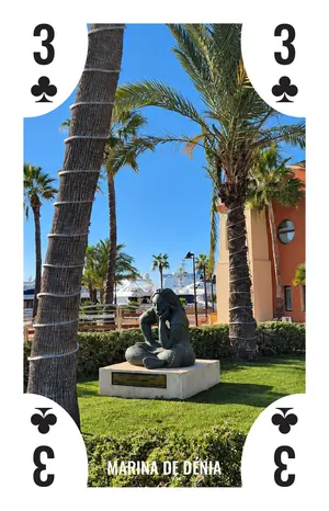 3 de tréboles: Marina de Dénia
